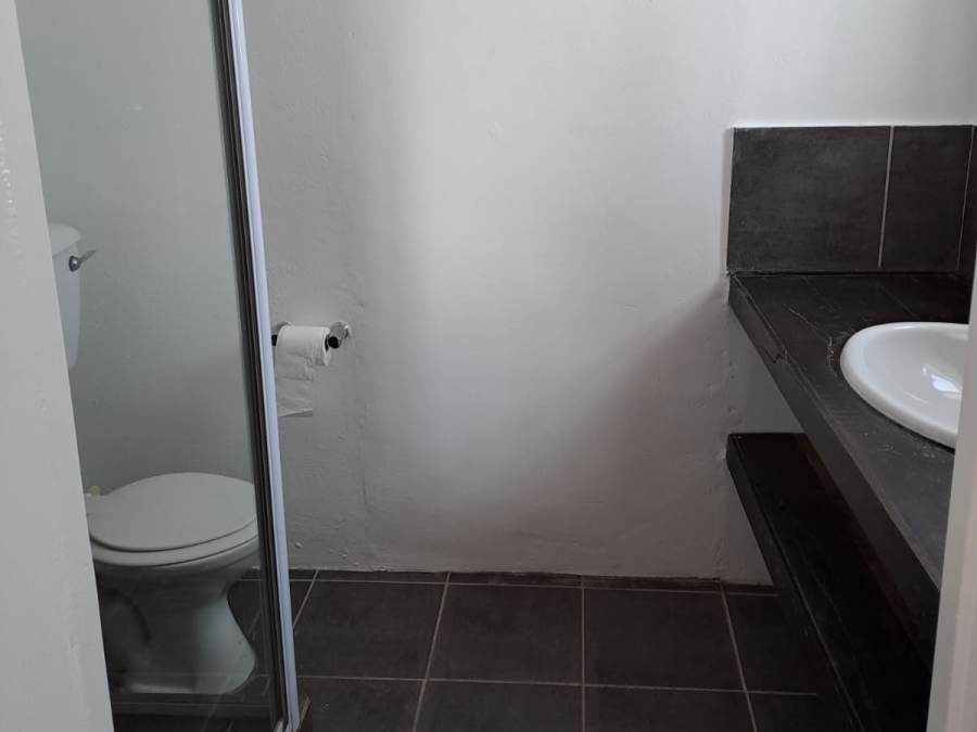 To Let 1 Bedroom Property for Rent in Long Acres Country Estate Western Cape